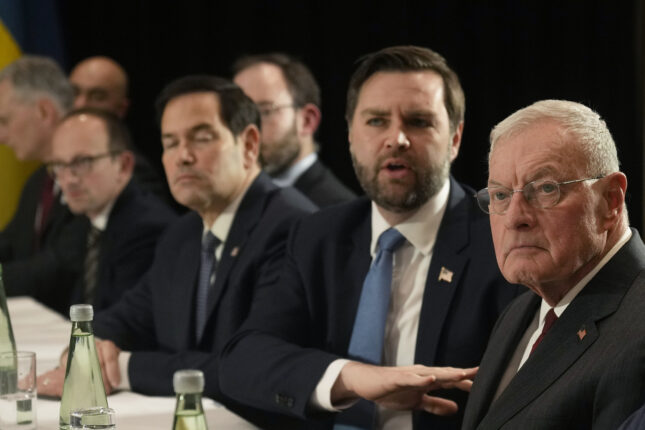 USAs utsending: Europa blir ikke en del av fredssam&shy;tale&shy;ne om Ukraina