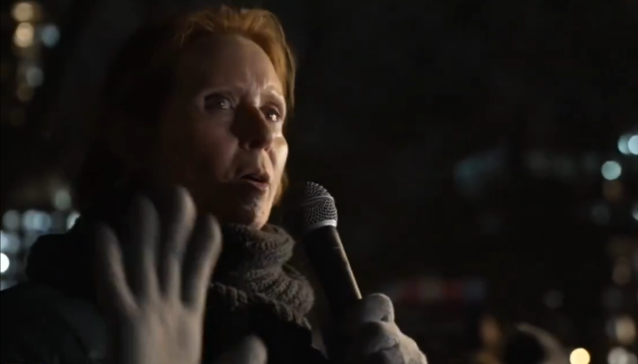 Se video: Hollywood-stjerne skryter av datterens brystfjerning