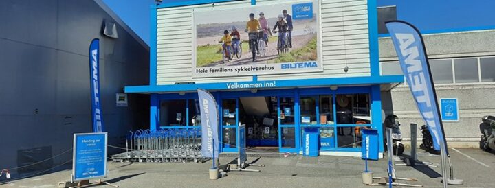 Panikken brer seg, salget av vanndunker eksploderte over helgen