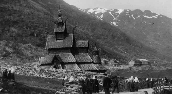 Borgund stavkirke (1907).