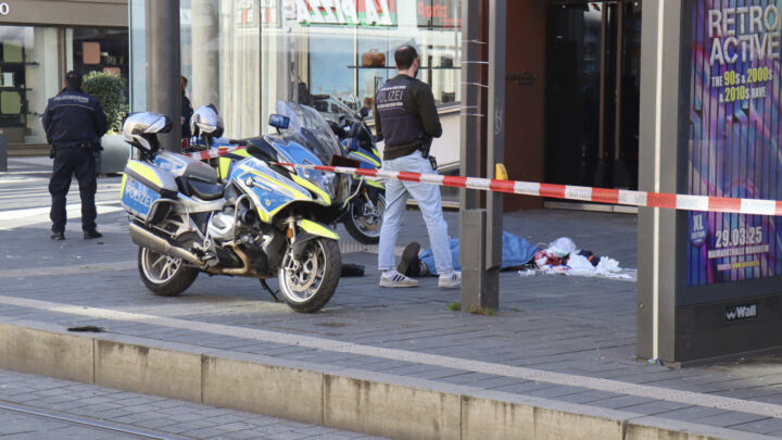 Bil-angrep i Mannheim: To personer drept og 25 skadd