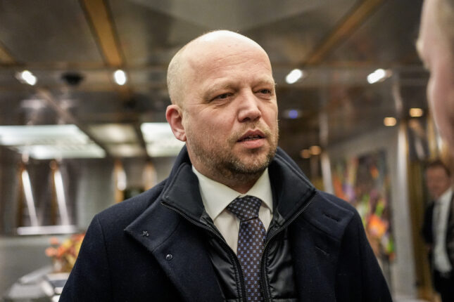 Vedum advarer mot Ukraina-billion: – Hinsides mye penger
