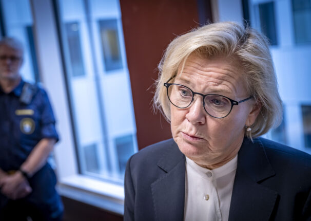 Hvilke konsekvenser har feminiseringen av politiet?