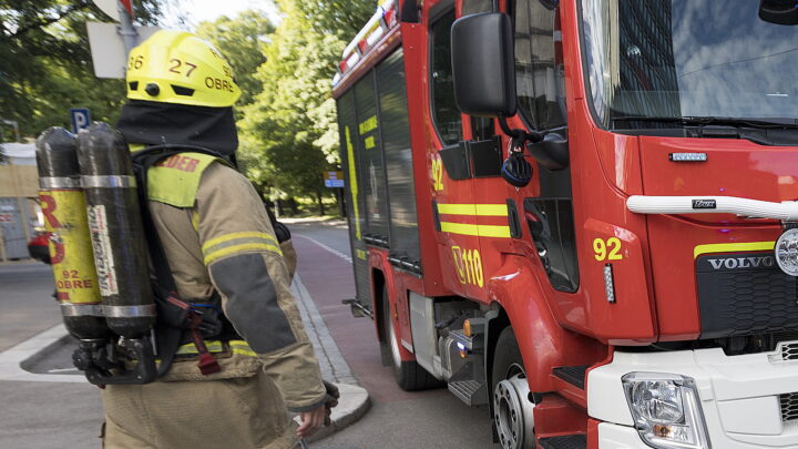 Garasjeanlegg brant i Bærum, men hvilken rolle spilte elbiler?