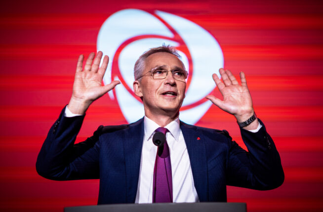 Stoltenberg vil ikke at Oljefondet skal investere i våpenaksjer
