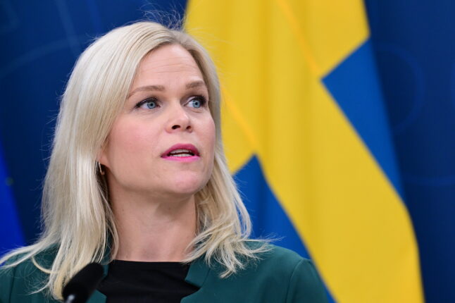Svensk minister med bananskrekk går av