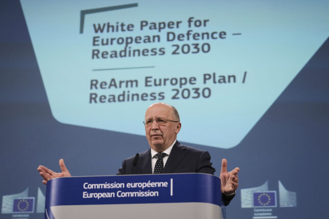 EU-kommissær vil at Sverige skal ta ledelsen når det gjelder opprustning