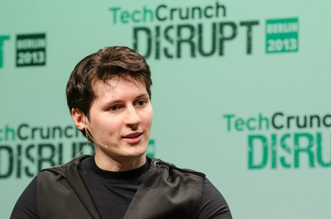 Pavel Durov vil trekke Tele&shy;gram ut av Frankrike hvis de krever «bakdører»