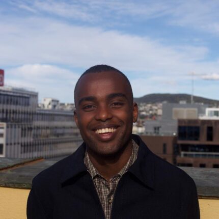 Hashim Abdi (20) kan bli Stortingets yngste