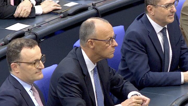 Friedrich Merz tapte første runde i statsminister­avstemningen i Tyskland