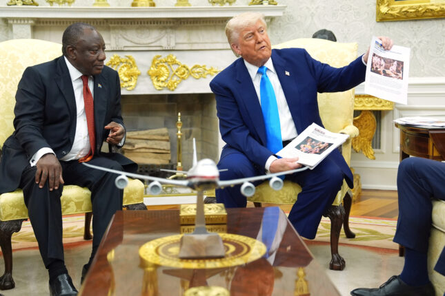 Se video: Trump lekset opp: – Sør-Afrika er et korrupt helvete