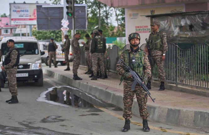 India anklager Pakistan for eskalering