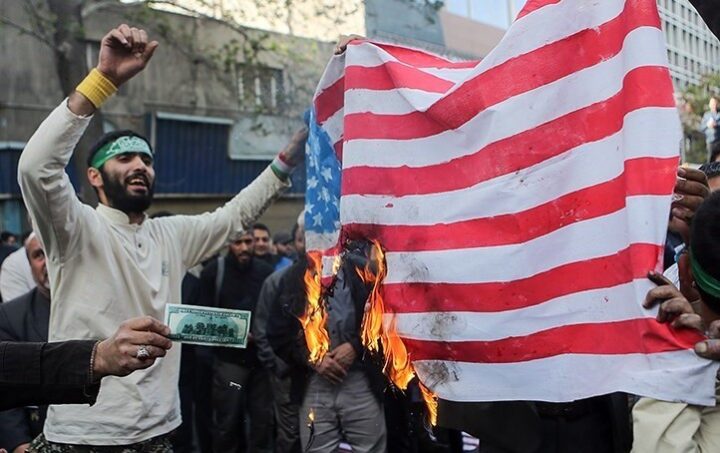 CNNs Erin Burnett: Vennlige iranere roper «Død over Amerika!»