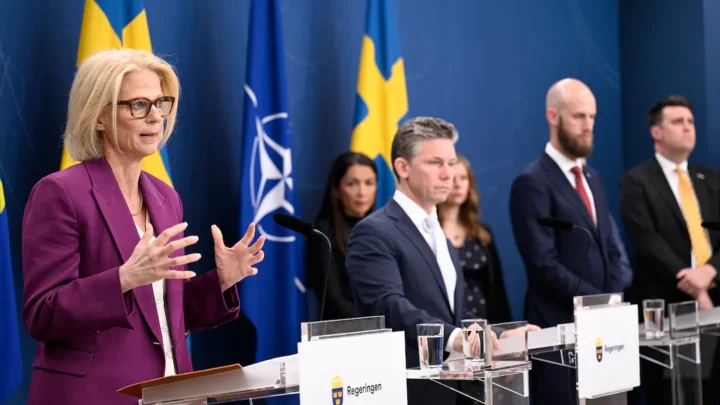 Sverige låner 300 milliarder for å utvikle forsvaret