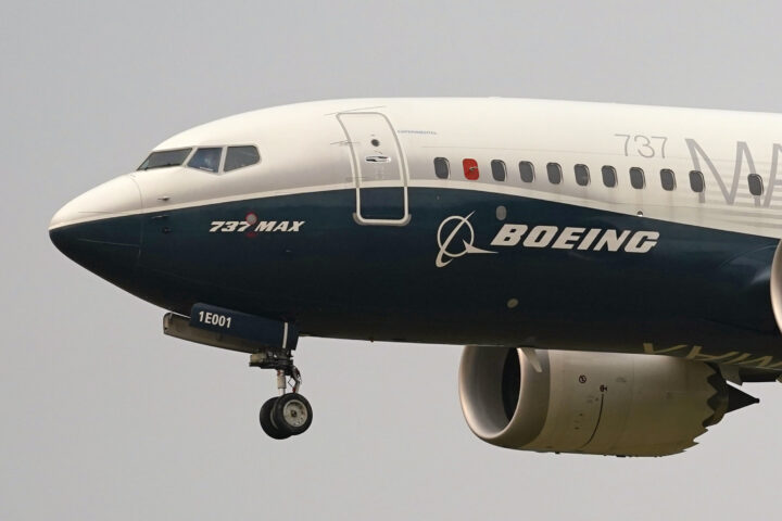 Boeing-aksjen faller etter Dreamliner-styrt i India