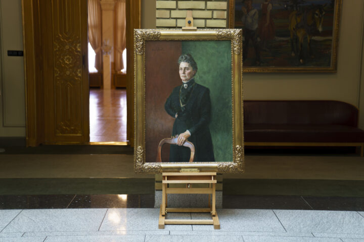 Tidsreise foran Stortinget