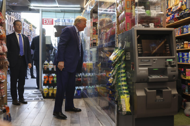 Meningsmåling hevder nordmenn kjøper færre varer fra USA på grunn av Trump