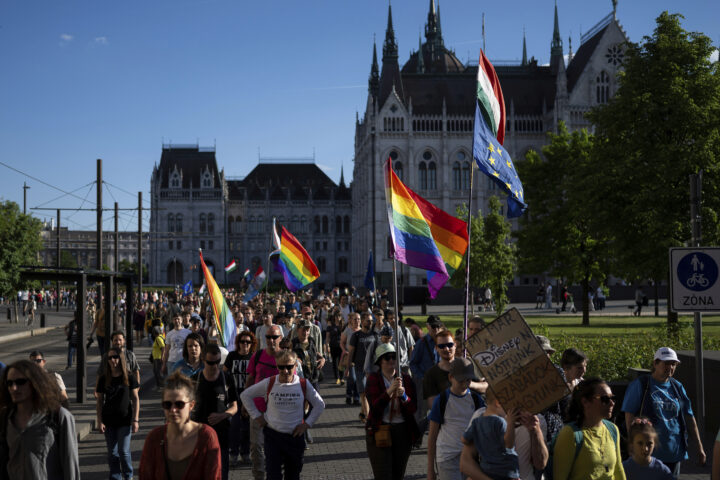 Ordføreren i Budapest vil trosse forbud mot pridemarsj