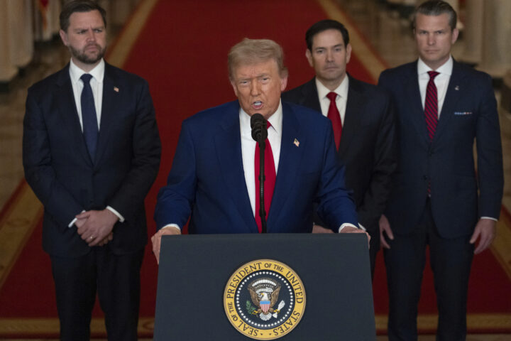 Trump åpen for regimeskifte i Iran