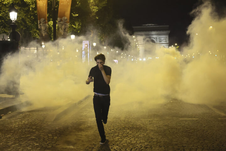 Opptøyer i Paris: «Det var som en krigssone»
