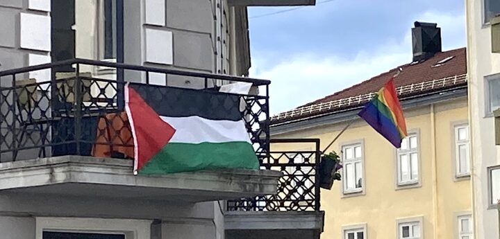Hver sin balkong til Pride og Palestina