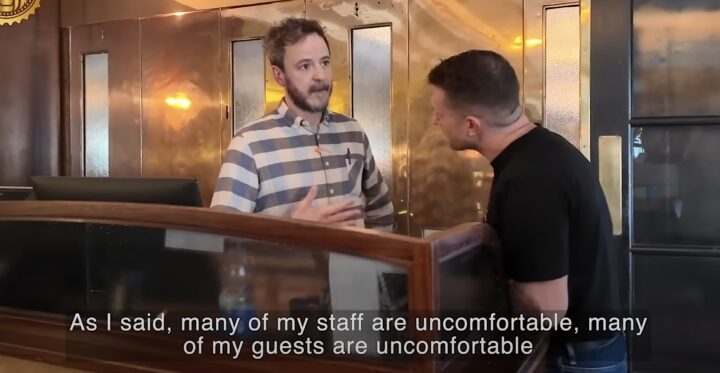 Tommy Robinson kastet ut av restaurant