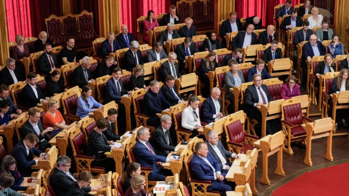 Sminket beredskapslov enstemmig vedtatt