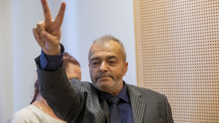 Tiltales for terror mot jødisk restaurant i Paris i 1982