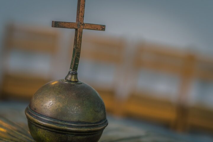 Kirker og kirkegårder rammes av kobbertyverier