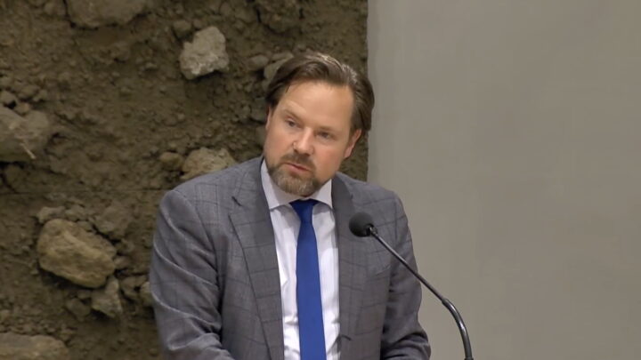 Strengere asyl­lovgivning vedtatt i Nederland