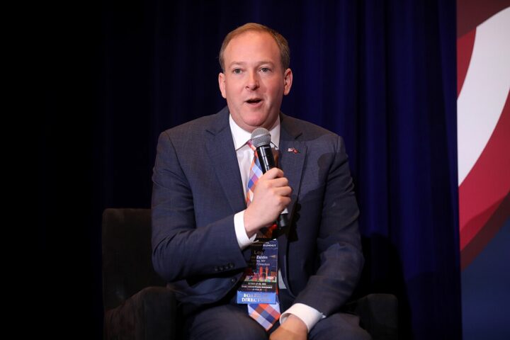 USA: All informasjon om geo&shy;engineering og kondens&shy;striper offentlig&shy;gjøres