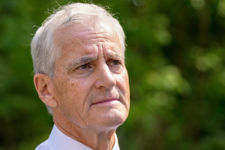 Støre oppfordrer norske bønder til å omfavne EØS-avtalen – Sp rasende