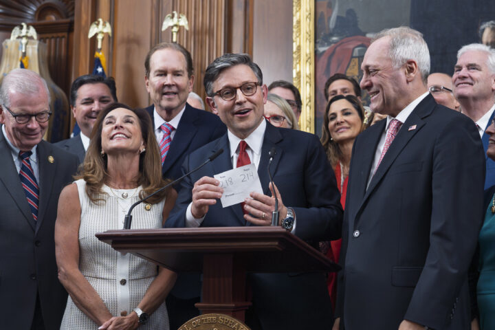 Trump får det som han vil: Big Beautiful Bill vedtatt i Represen&shy;tant&shy;enes hus