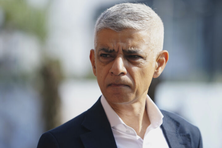 Trump langer ut mot London-ordfører Sadiq Khan: – En ufyselig person