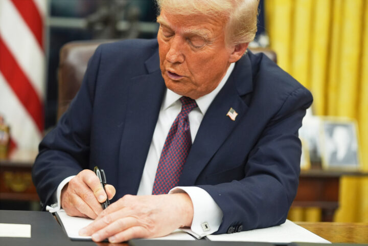 Trump varsler snarlig EU-toll – innfører 35 prosent toll mot Canada