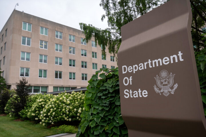 USAs utenriks&shy;departement planlegger å sparke 1300 ansatte