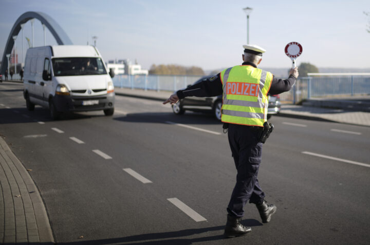 Polen sender soldater til den tyske grensen