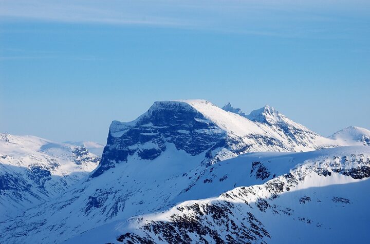 Fjellparti i Sunndal under nøye overvåking etter store bevegelser – frykter kollaps