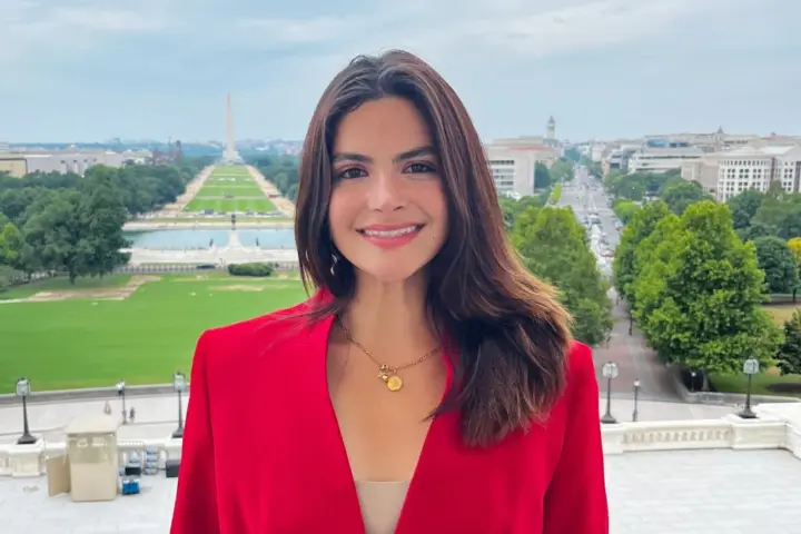 Republikansk kvinne brenner Koranen, håper på plass i U.S. Congress