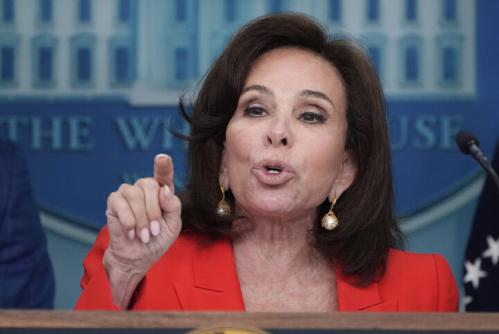 Trump tar over Washington D.C.