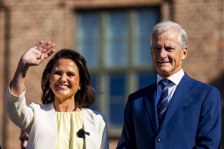 «Hvor blir det av penga». Godt, men litt tynt, om det vanstyrte Norge