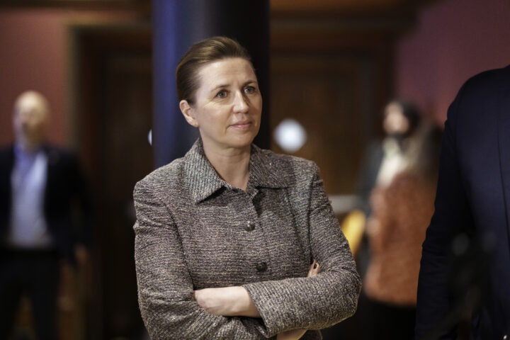 Danmark forbyr sosiale medier for barn under 15 år