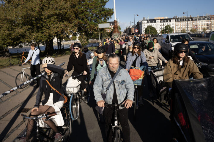 Den gigantiske kløften mellom politikere og velgere er nå dokumentert