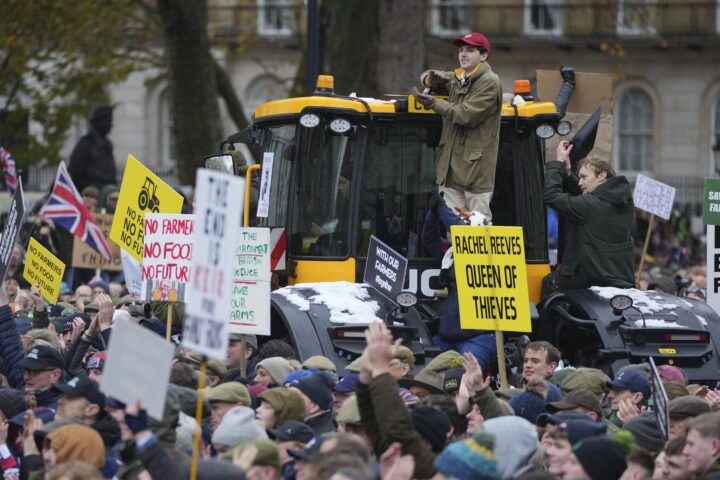 Starmer anklages for å ha sviktet britiske bønder igjen