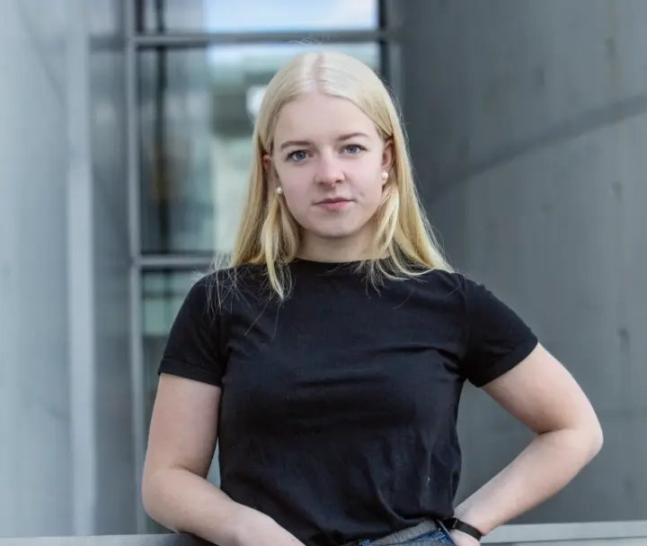 Ungdoms&shy;politiker i Tyskland virker å mene at AfD bør angripes med våpen