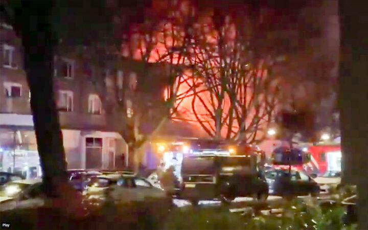 Hver natt rammes Neder&shy;land av tre eksplosjoner