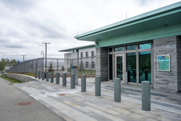 USAs ambassade i Oslo ansatte vakten Mohamed. Nu er han tiltalt for spionasje for Iran