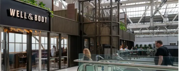 Britiske puber innfører automatisk tips, selv om du bestiller ved bardisken