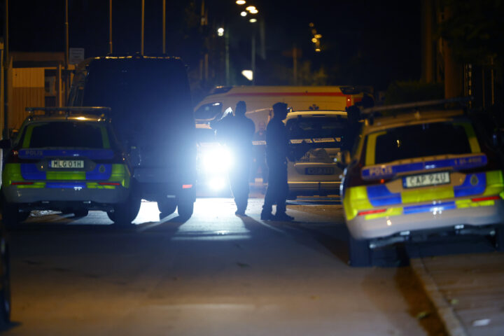 Skyting og drap både i Linköping og i Göteborg