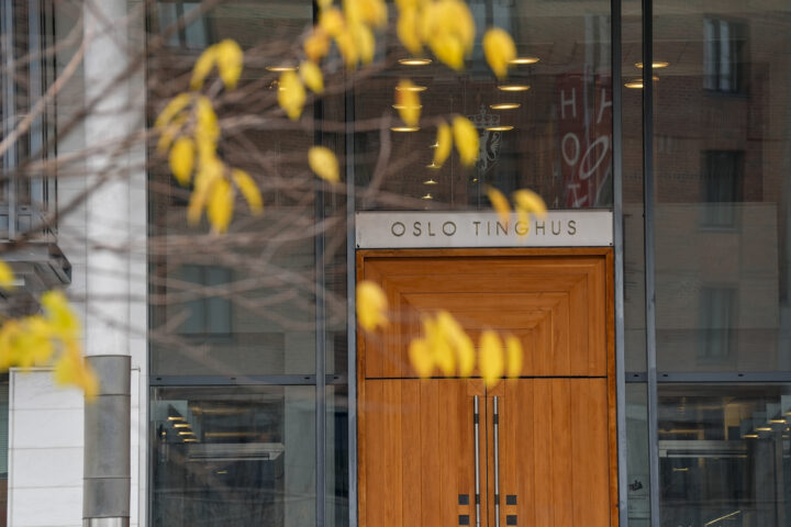 Henrettet «beste­venninnen» – stakk to kniver rett i hjertet